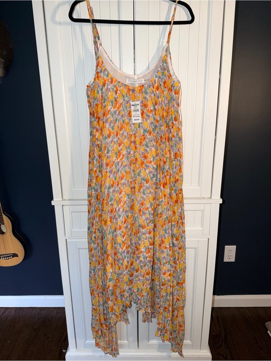 Endless Rose Dresses & Skirts - Endless Rose Spaghetti-Strap Handkerchief Hem Floral Dress in Yellow and Gray